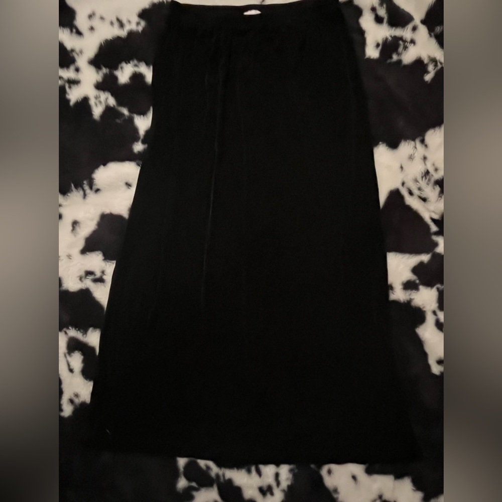 Black skirt